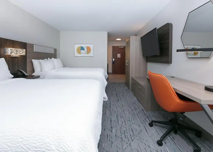 Holiday Inn Express Hotel & Suites Shakopee By Ihg